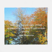 紅葉とブルースカイ – パーソナライズされた フリースブランケット