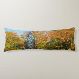 紅葉とブルースカイ – パーソナライズされた ボディピロー