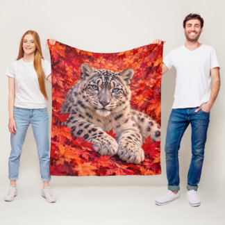 紅葉に佇むユキヒョウ – 野生動物アート フリースブランケット