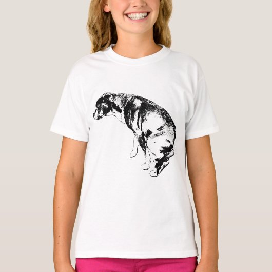 紅葉に佇む愛らしい仔犬 Tシャツ (正面)