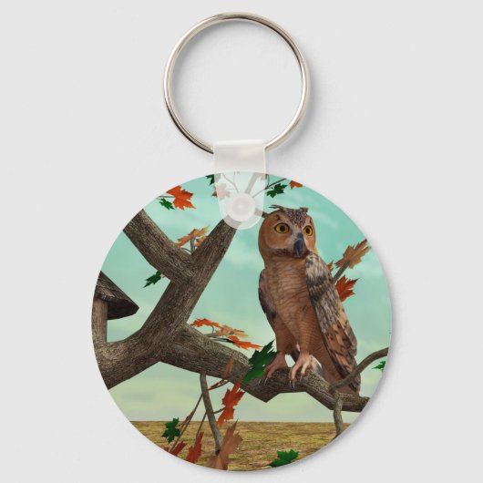 紅葉の梢に佇むフクロウの秋の野生動物アート キーホルダー (正面)