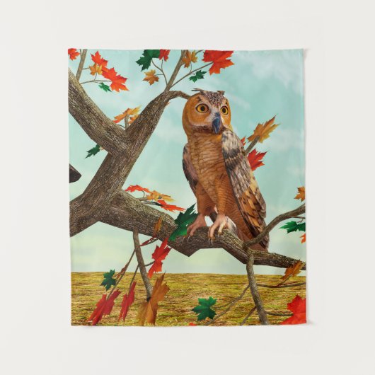 紅葉の梢に佇むフクロウの秋の野生動物アート タペストリー (正面)