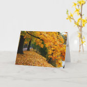 紅葉の黄金の木々 カード (黄色い花)