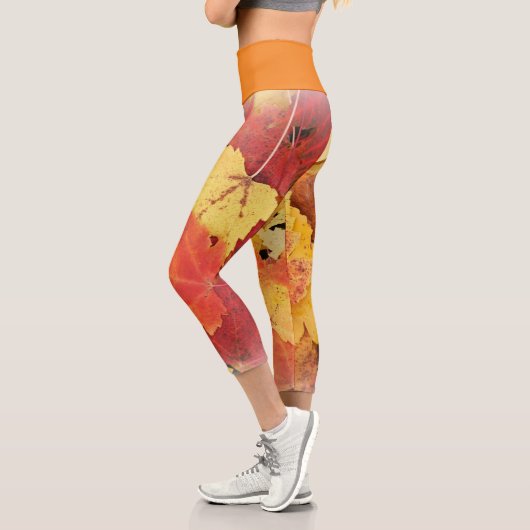 紅葉ハイウェイストキャプリス カプリレギンス (左)
