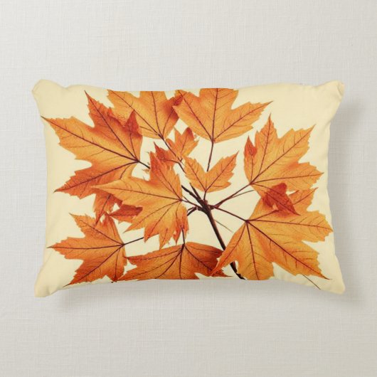 紅葉プリント: 秋の紅葉 アクセントクッション (正面)