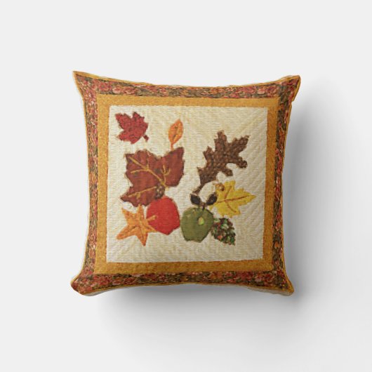 紅葉ポリエステル装飾用クッション クッション (正面)