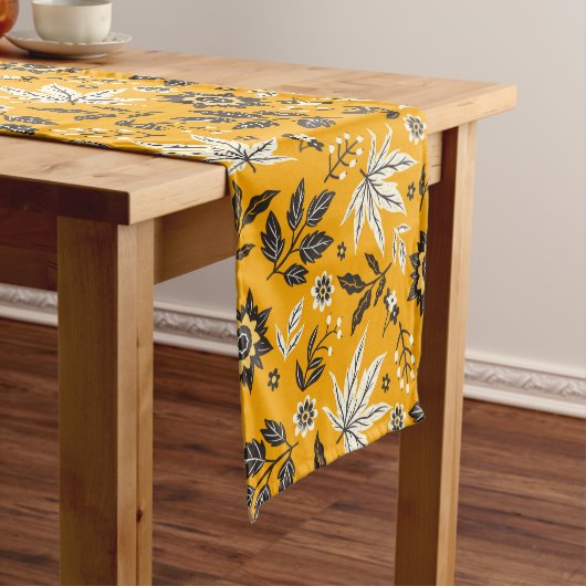 紅葉、ベリー&どんぐり ショートテーブルランナー (インサイチュ)