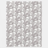 紅葉、白の分散させた暗灰色の葉 フリースブランケット (正面)