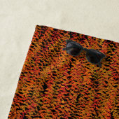 紅葉　秋の色彩　落葉　アート ビーチタオル (インサイチュ)