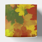 紅葉 – 赤い背景 フェイバーボックス (上部)