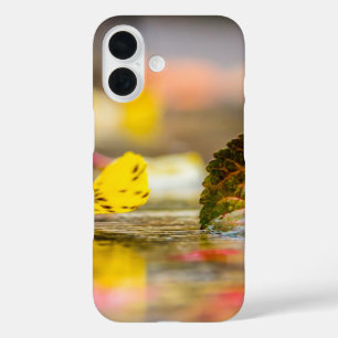 紅葉 iPhone 16ケース