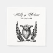 紋章の翼コートを持つ紋章ハート スタンダードカクテルナプキン (正面)