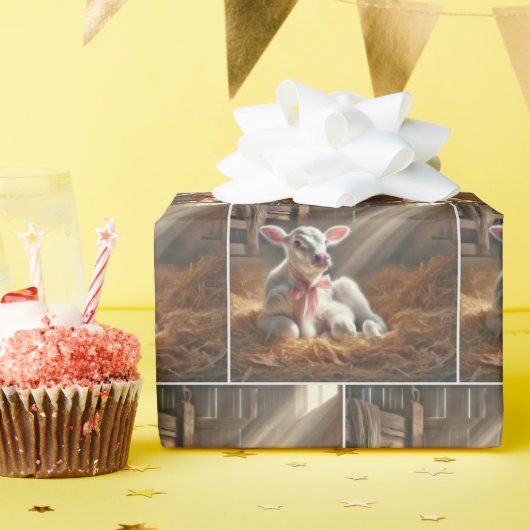 納屋にピンクの弓を持つ白い子牛 ラッピングペーパー (誕生日パーティー)