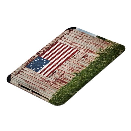 納屋に色彩の鮮やかあるアメリカ国旗 マグネット (左側)