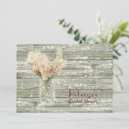 納屋のブライダルシャワーを結婚する木製のメーソンジャー 招待状 (スタンド正面)