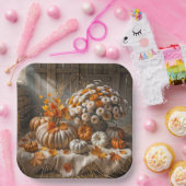 納屋の秋のカボチャとラム ペーパープレート (パーティー)