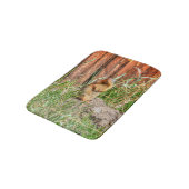 納屋の野生動物の写真による黄色いベリーズのマルモット バスマット (アングル)