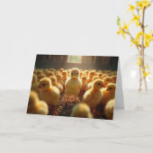 納屋の黄色い雛の誕生日 カード (黄色い花)