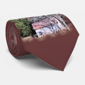 納屋及び秋の木のタイ ネクタイ (ロール)