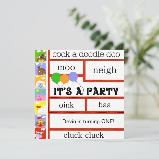 納屋周囲の庭のアニマル・ファーム牛ブタの馬の誕生日 招待状 (スタンド正面)