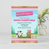 納屋周囲の庭の農場の誕生日の女の子の招待状のピンク 招待状 (スタンド正面)