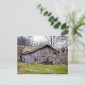 納車庫とトラクター ポストカード (スタンド正面)