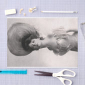 純正（AIではない）女性のビクトリアン写真 薄葉紙 (クラフト)