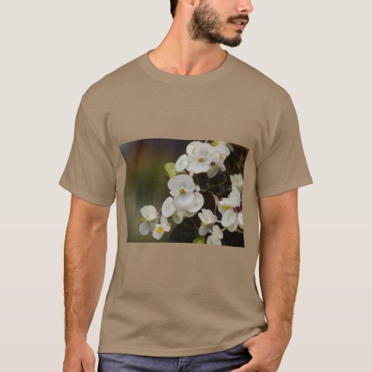 純白ミニマリスト Tシャツ (正面)