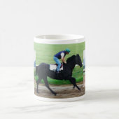 純血種の競争の馬朝のトレーニングのマグ コーヒーマグカップ (中央)