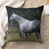 純血種の馬の待機の塀 クッション (ブランケット)