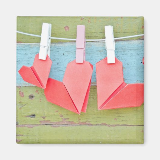 紙ぶら下がったハートの物干し マグネット (正面)