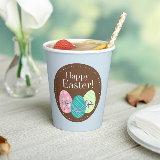 紙カップとイースターエッグ 紙コップ (インサイチュ)