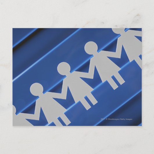 紙チェーン人形のクローズアップ ポストカード (正面)