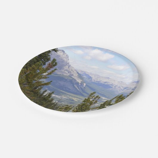 紙プレートとマウンテンシーン ペーパープレート (アングル)