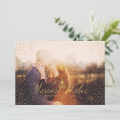 紙吹雪は金ゴールドのクリスマスの休日カードを望みます 招待状 (スタンド正面)