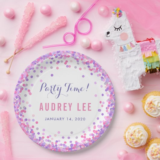 紙吹雪を振りかける女の子のための誕生日パーティーの装飾 ペーパープレート (パーティー)