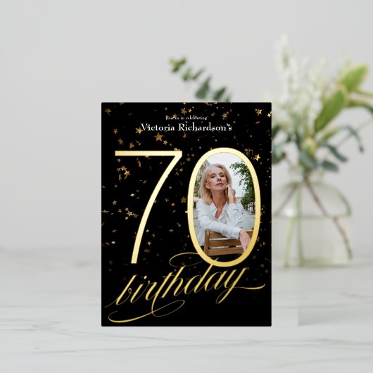 紙吹雪金ゴールドカスタムブラック写真第70誕生日 箔招待状ポストカード (立ち正面)