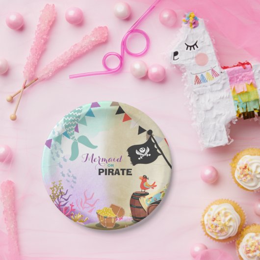 紙皿の女の子の男の子が海賊によっておよび人魚はパーティを楽しみます ペーパープレート (パーティー)