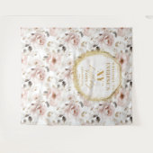 素敵なダスティピンクの花のバースデーフォトブース タペストリー (正面(横))