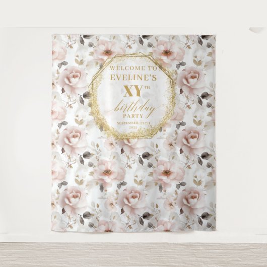素敵なダスティピンクの花のバースデーフォトブース タペストリー (正面)