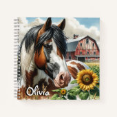 素敵なピントブラウンと白の馬がのどかな農場に ノートブック (正面)