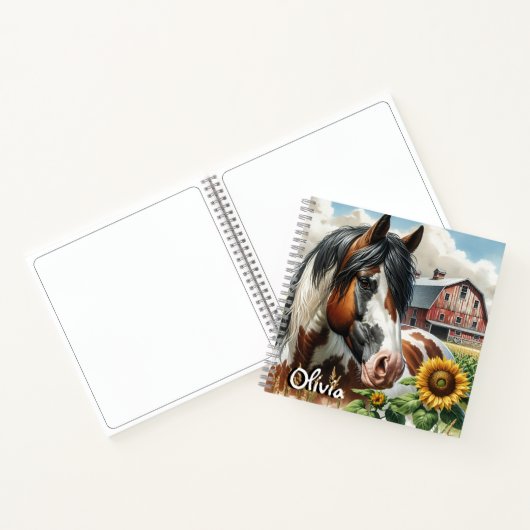 素敵なピントブラウンと白の馬が立つ、のどかな農村 ノートブック (内部)