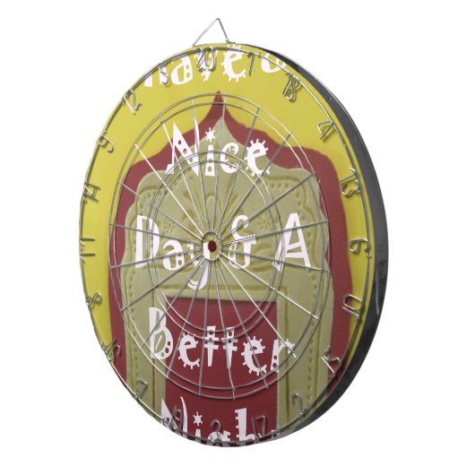 素敵な一日とより良い夜の額縁のアートプリント ダーツボード (正面右)