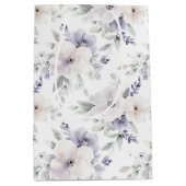 素敵な紫とアイボリーとラベンダーの花のブライダルシャワー ミディアムペーパーバッグ (正面)