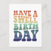 素敵な誕生日を 現代の虹色タイポグラフィ ポストカード (正面)