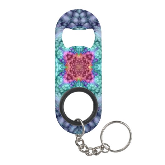 素晴しく青い   ヴィンテージのフラクタルの万華鏡のように千変万化するパターン キーホルダー栓抜き (裏面)