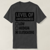 素晴らしいスケートボーおもしろいディングと可愛いgのレベル tシャツ (デザイン正面)