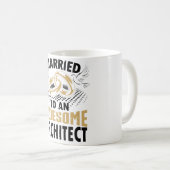 素晴らしい建築家に結婚した コーヒーマグカップ (正面右)