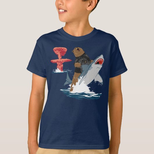 素晴らしい脱出-くまの鮫の騎兵隊 Tシャツ (正面)