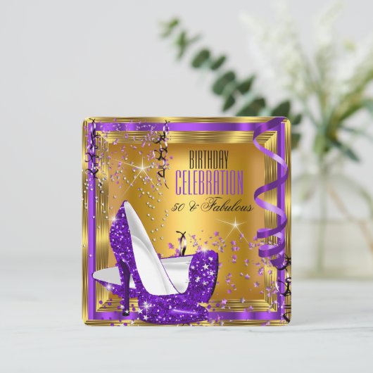 素晴らしい誕生日グリッターパープルハイヒール金ゴールド3 招待状 (スタンド正面)